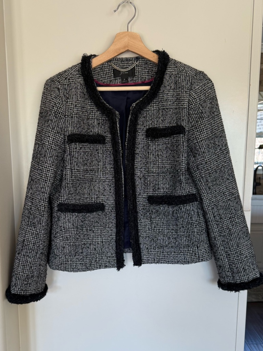J. Crew women’s 6 Glen Plaid Black & White Tweed Jacket with Metallic Trim Chic